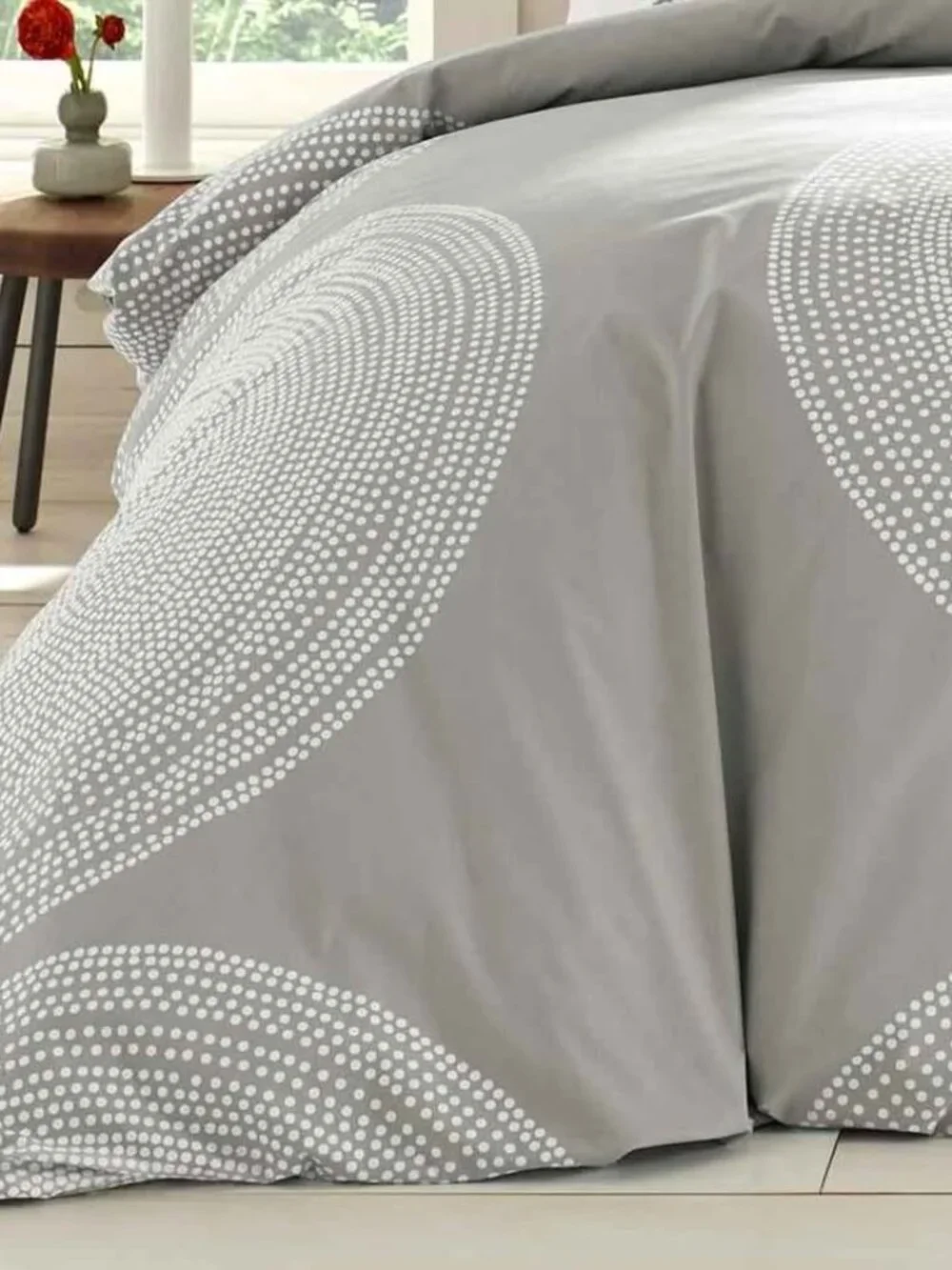 New Marimekko Fokus Grey KING Comforter Set. FACTORY FLAW
